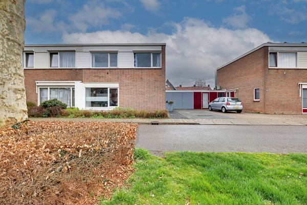 Te koop: Uniek (levensloopbestendig) wonen aan één van de mooiste straten van Zevenaar in het centrum! 